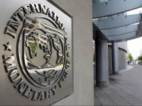 ΔΝΤ: Ζητά 2.000 νέες απολύσεις δημοσίων υπαλλήλων το 2015