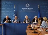 Τέλος τα πιστοποιητικά για εγγραφές σε Δημοτικά, Γυμνάσια & Λύκεια