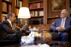 Ευρύτερη κοινοβουλευτική συναίνεση για την άρση της μονιμότητας στο Δημόσιο [BINTEO]