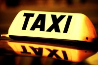 Συλλήψεις οδηγών ΤΑΧΙ για πειραγμένα ταξίμετρα - πλαστές άδειες [BINTEO]